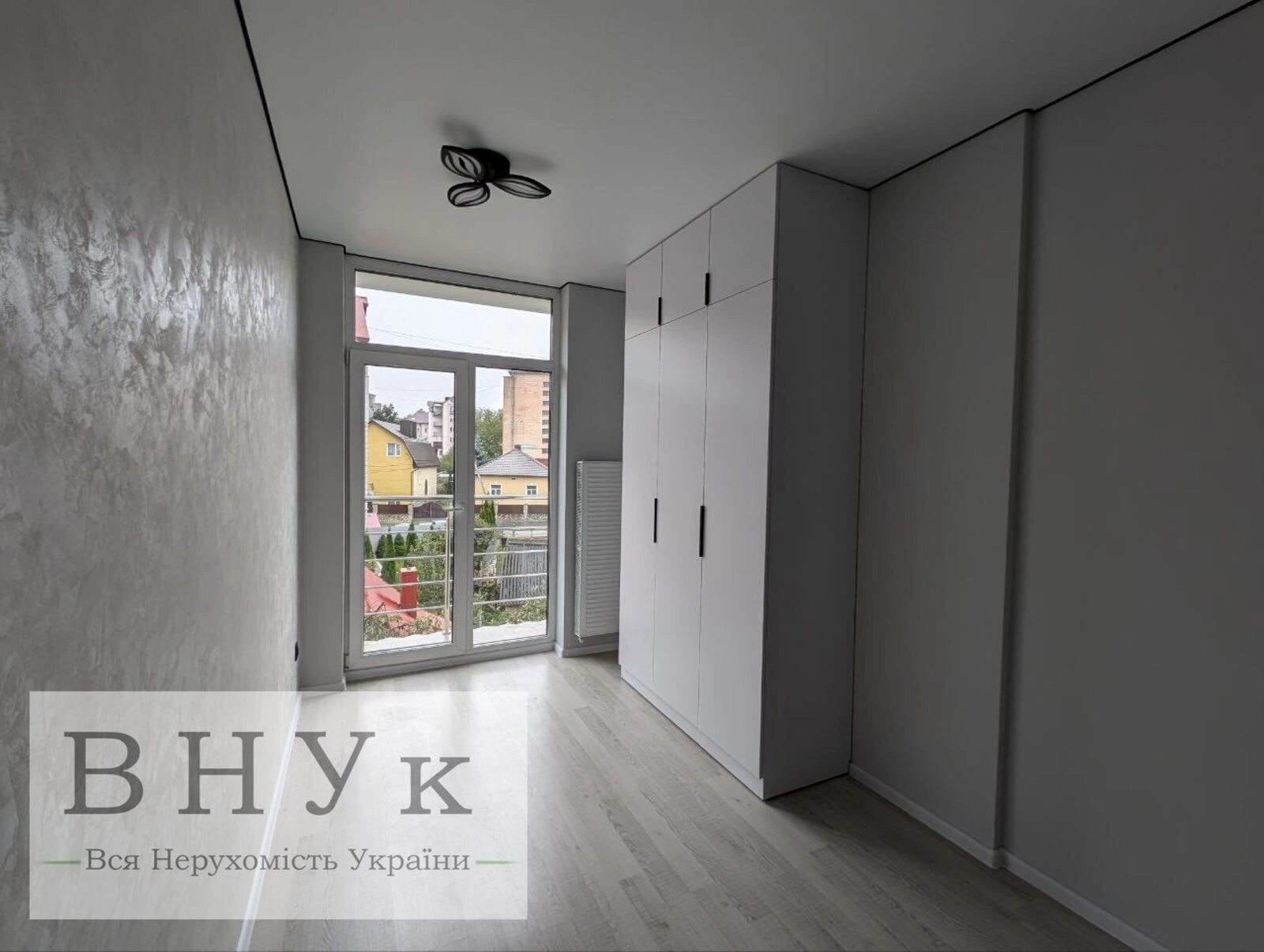 Продаж квартири 1 кімната, 35 m², 4 пов./4 поверхи. Петриківська , Тернопіль. 