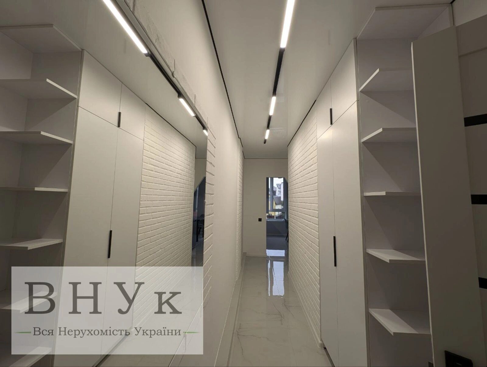 Продаж квартири 1 кімната, 35 m², 4 пов./4 поверхи. Петриківська , Тернопіль. 