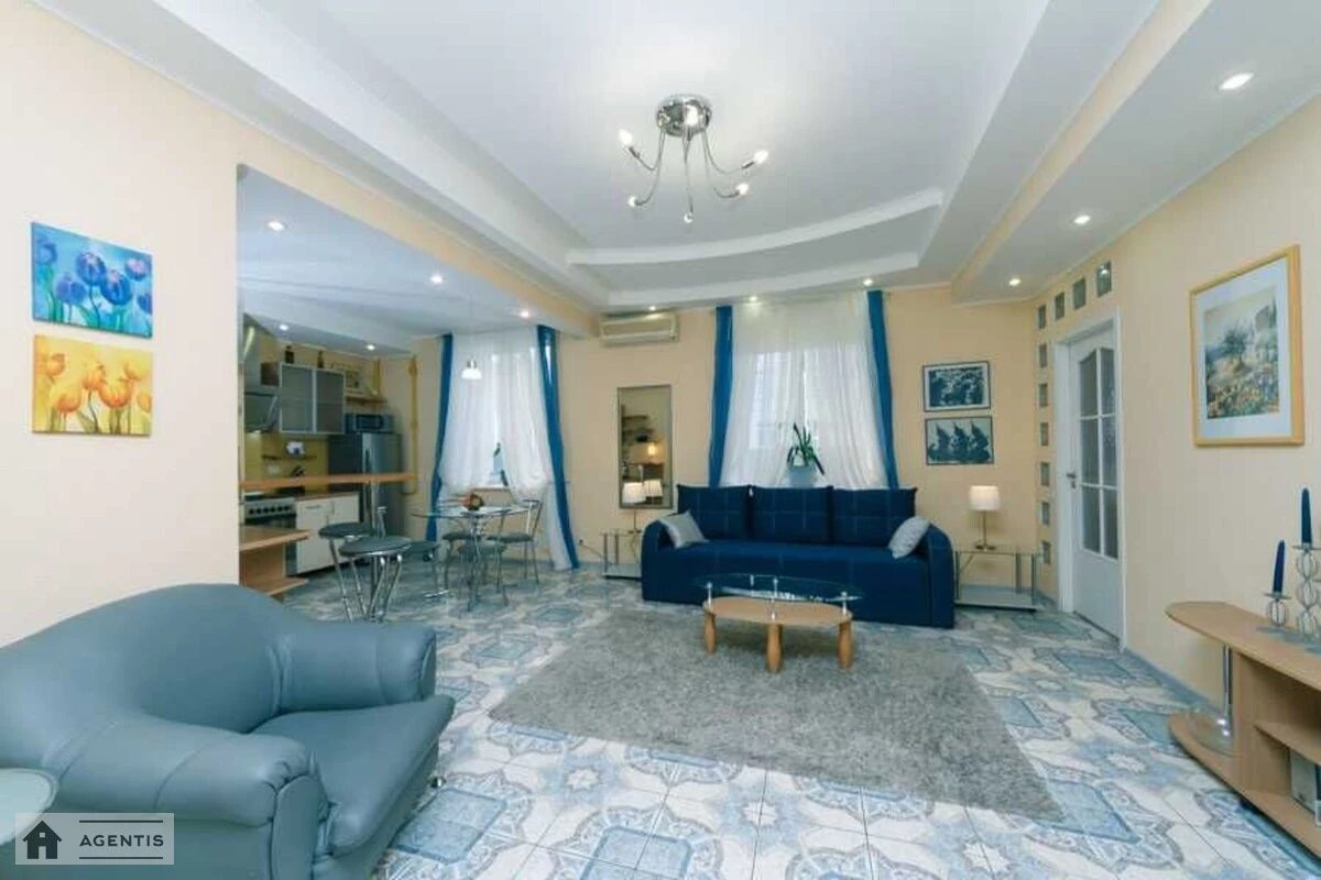 Apartment for rent 3 rooms, 80 m², 2nd fl./7 floors. 2, Yevhena Chykalenka vul. Pushkinska, Kyiv. 