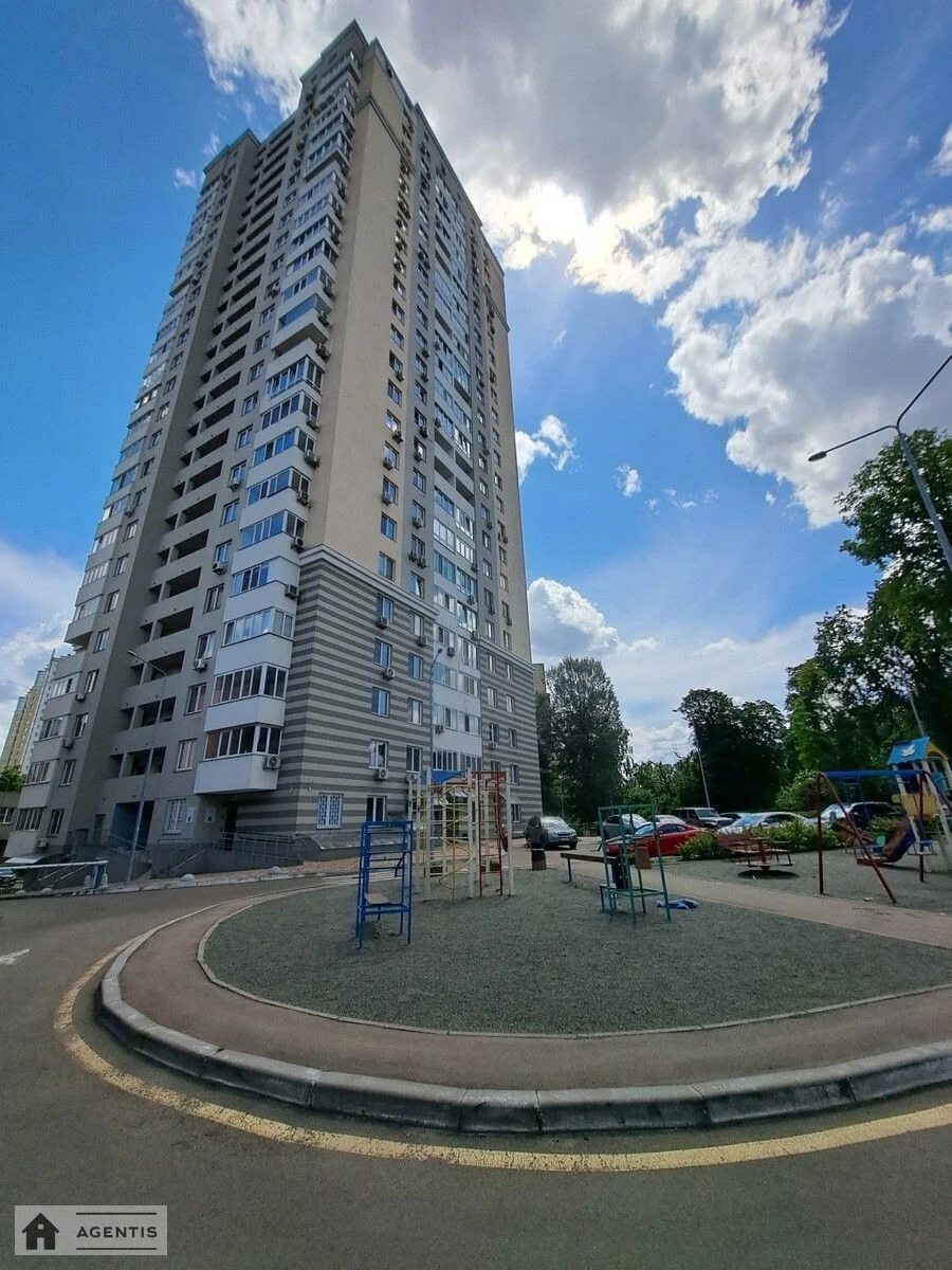 Сдам квартиру 2 комнаты, 65 m², 9 эт./24 этажа. 1, Тбилисский 1, Киев. 