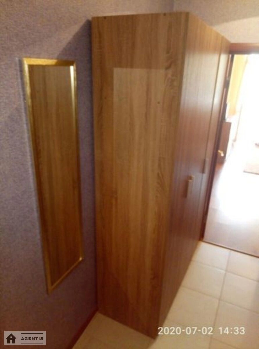 Здам квартиру 1 кімната, 30 m², 4 пов./26 поверхів. Польова, Київ. 