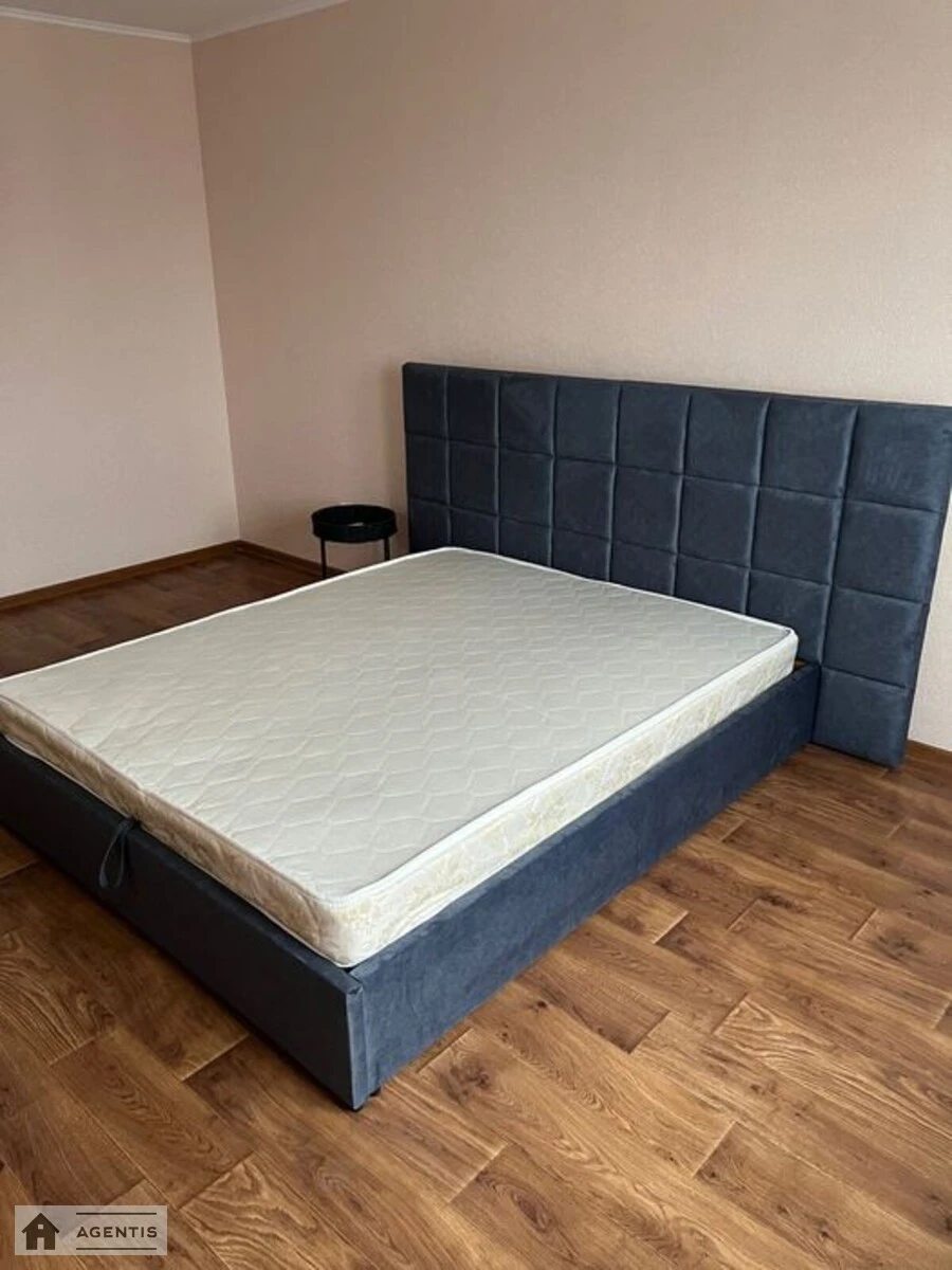 Здам квартиру 1 кімната, 55 m², 25 пов./25 поверхів. 22, Коноплянська 22, Київ. 