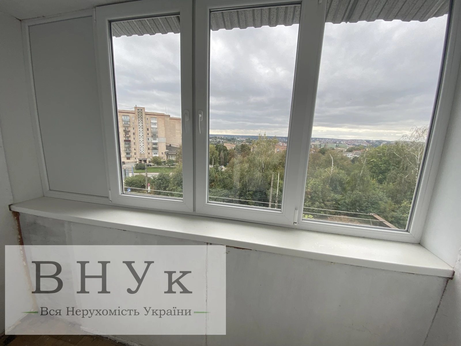 Apartments for sale 2 rooms, 443 m², 5th fl./5 floors. Slivenska vul., Ternopil. 