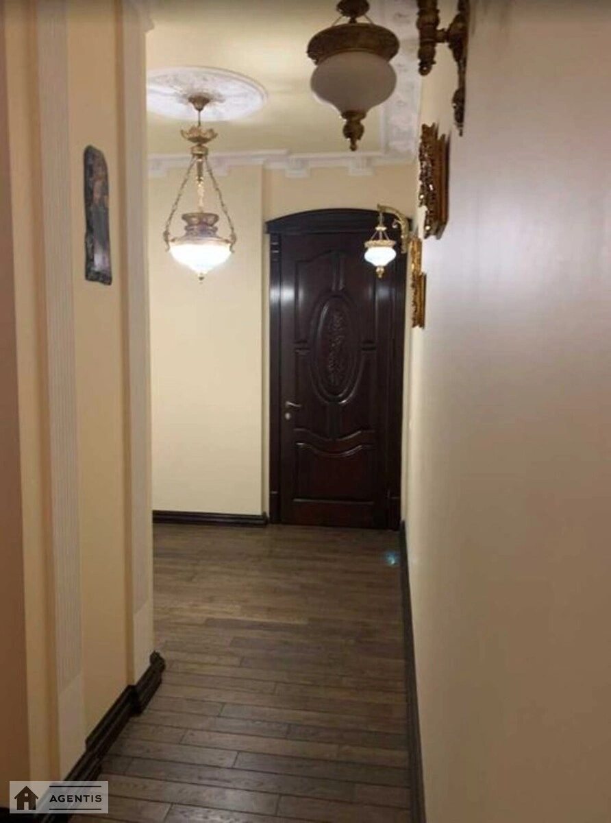 Apartment for rent 3 rooms, 265 m², 7th fl./9 floors. 17, Pavlivska 17, Kyiv. 