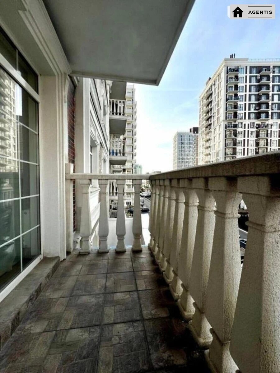 Apartment for rent 3 rooms, 85 m², 4th fl./14 floors. 28, Mykhayla Maksymovycha vul. Onufriya Trutenka, Kyiv. 