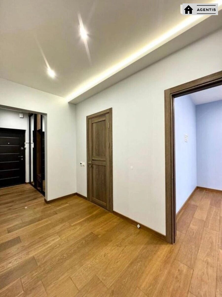 Сдам квартиру 3 комнаты, 85 m², 4 эт./14 этажей. 28, Михайла Максимовича вул. (Онуфрія Трутенка), Киев. 