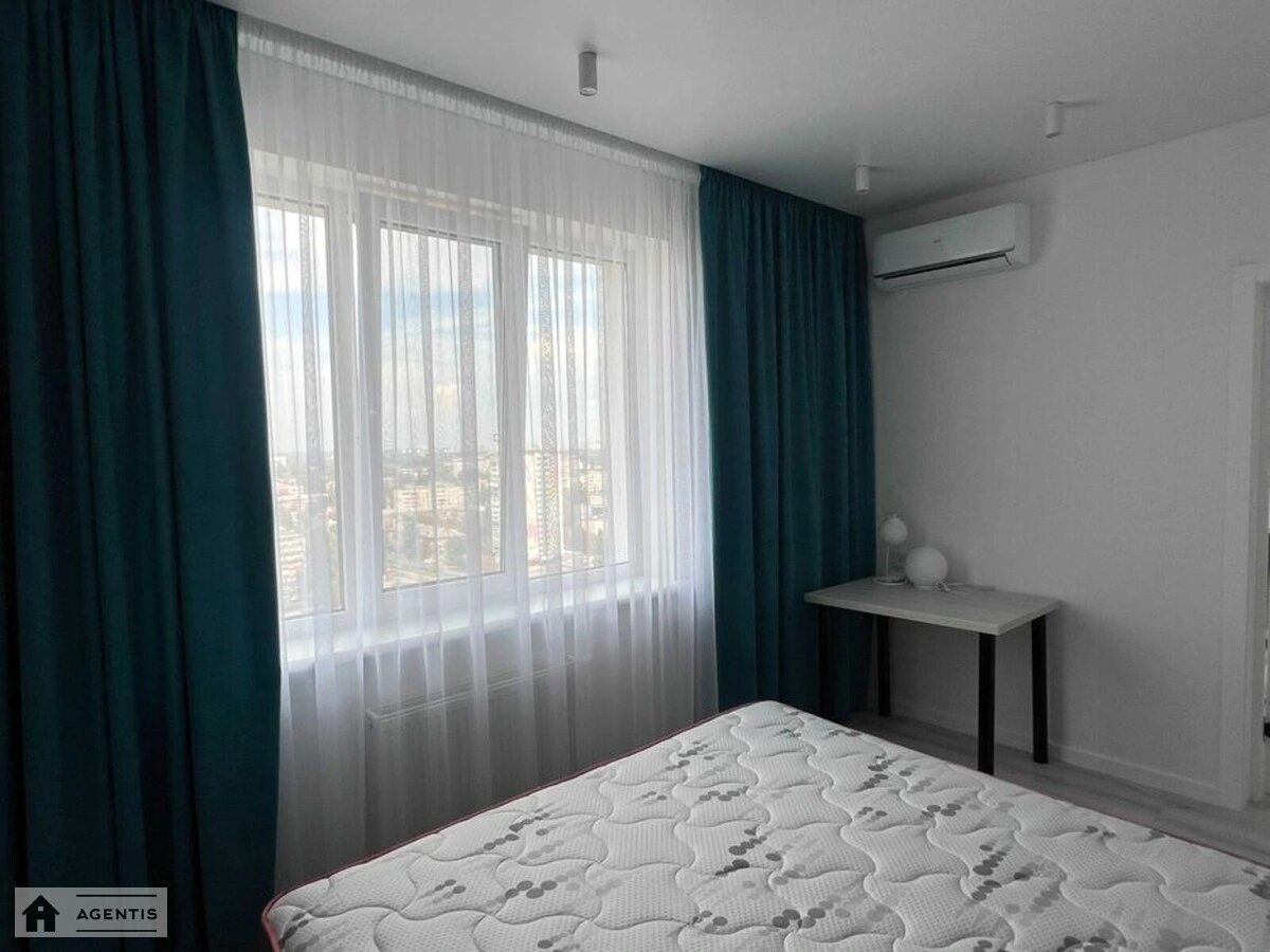 Apartment for rent 1 room, 42 m², 21st fl./26 floors. 15, Lvivska 15, Kyiv. 