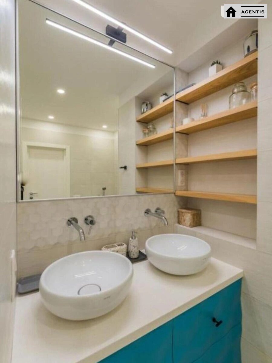 Сдам квартиру 3 комнаты, 105 m², 14 эт./22 этажа. 12, Самійла Кішки вул. (Маршала Конєва), Киев. 