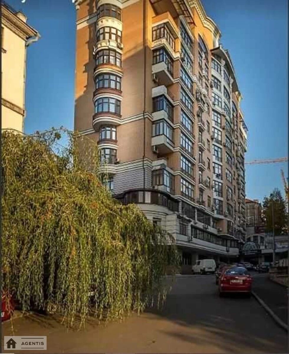 Apartment for rent 4 rooms, 146 m², 7th fl./13 floors. 10, Lyuteranska 10, Kyiv. 