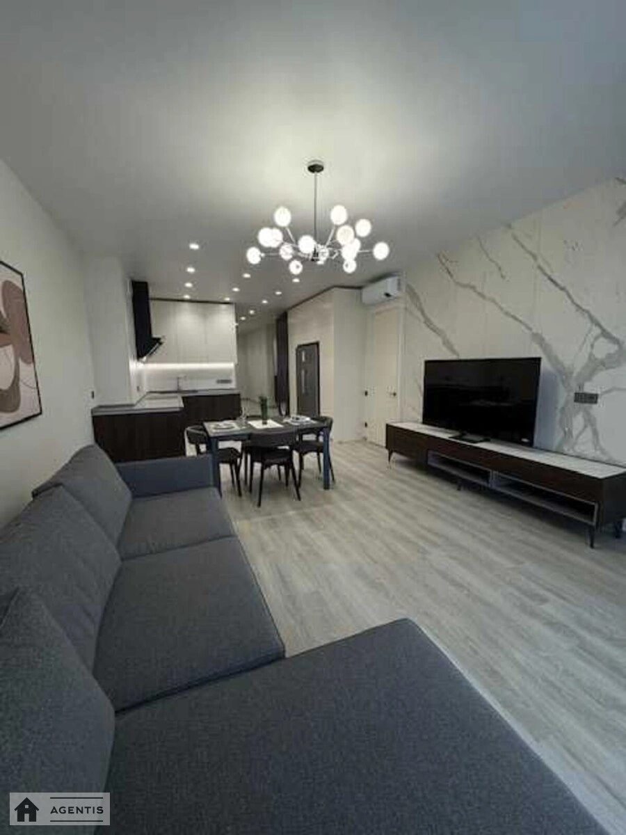 Сдам квартиру 2 комнаты, 129 m², 8 эт./24 этажа. Казимира Малевича вул., Киев. 