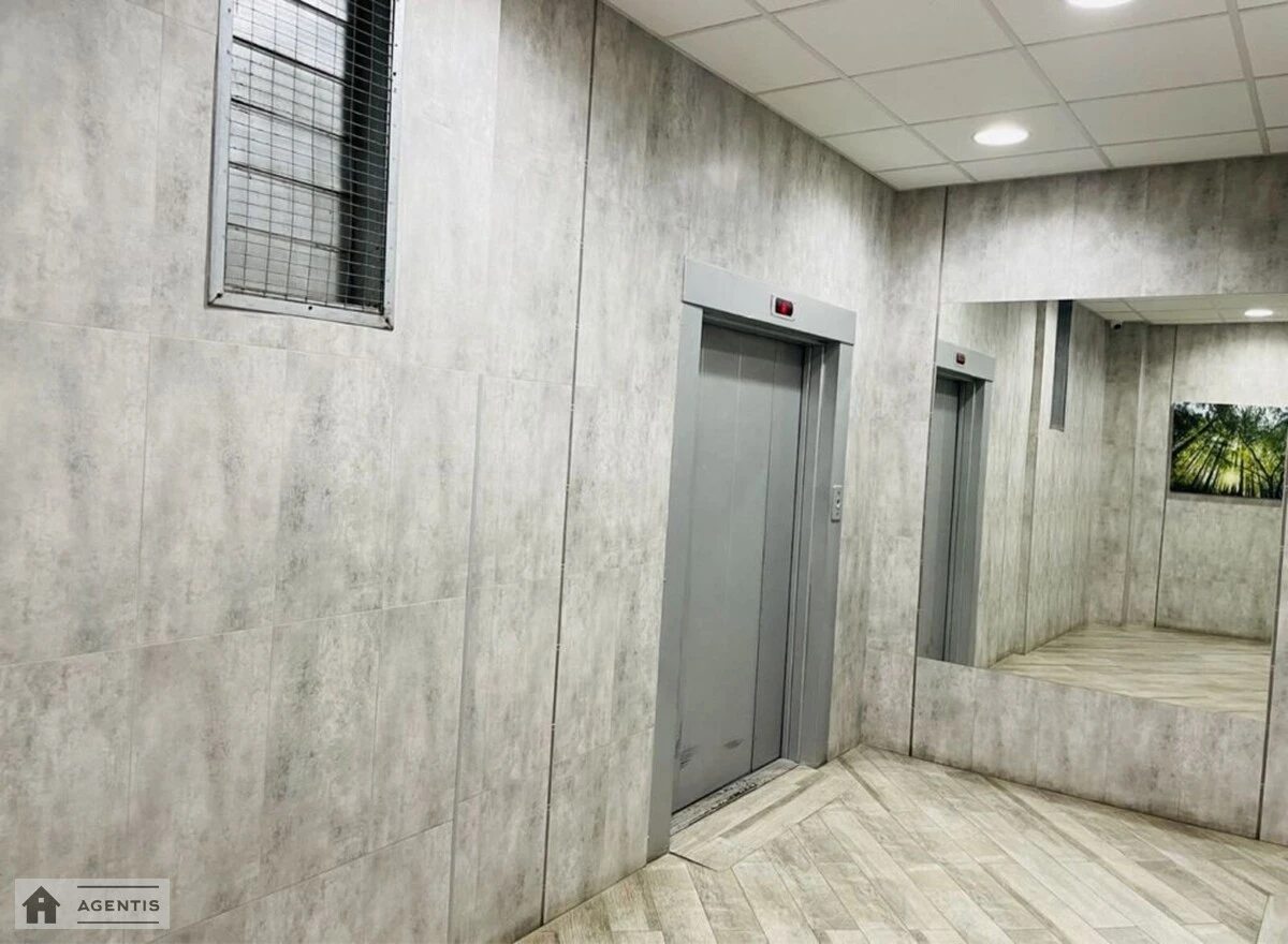 Здам квартиру 2 кімнати, 82 m², 9 пов./22 поверхи. 7, Самійла Кішки вул. (Маршала Конєва), Київ. 