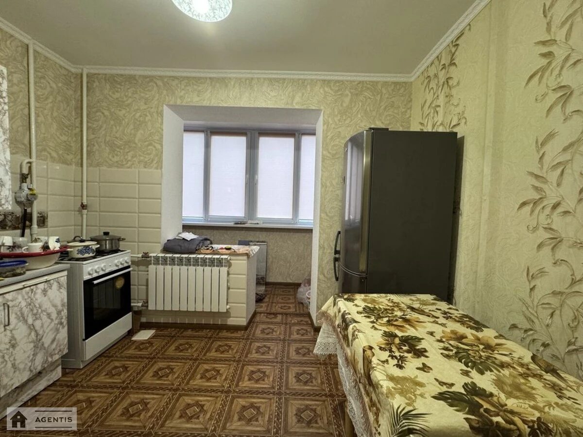 Apartment for rent 1 room, 37 m², 6th fl./9 floors. 36, Zhmerynska 36, Kyiv. 