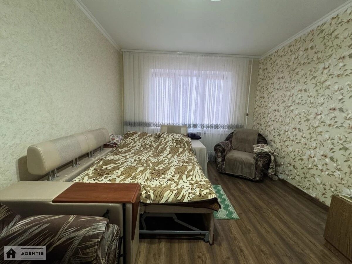 Apartment for rent 1 room, 37 m², 6th fl./9 floors. 36, Zhmerynska 36, Kyiv. 