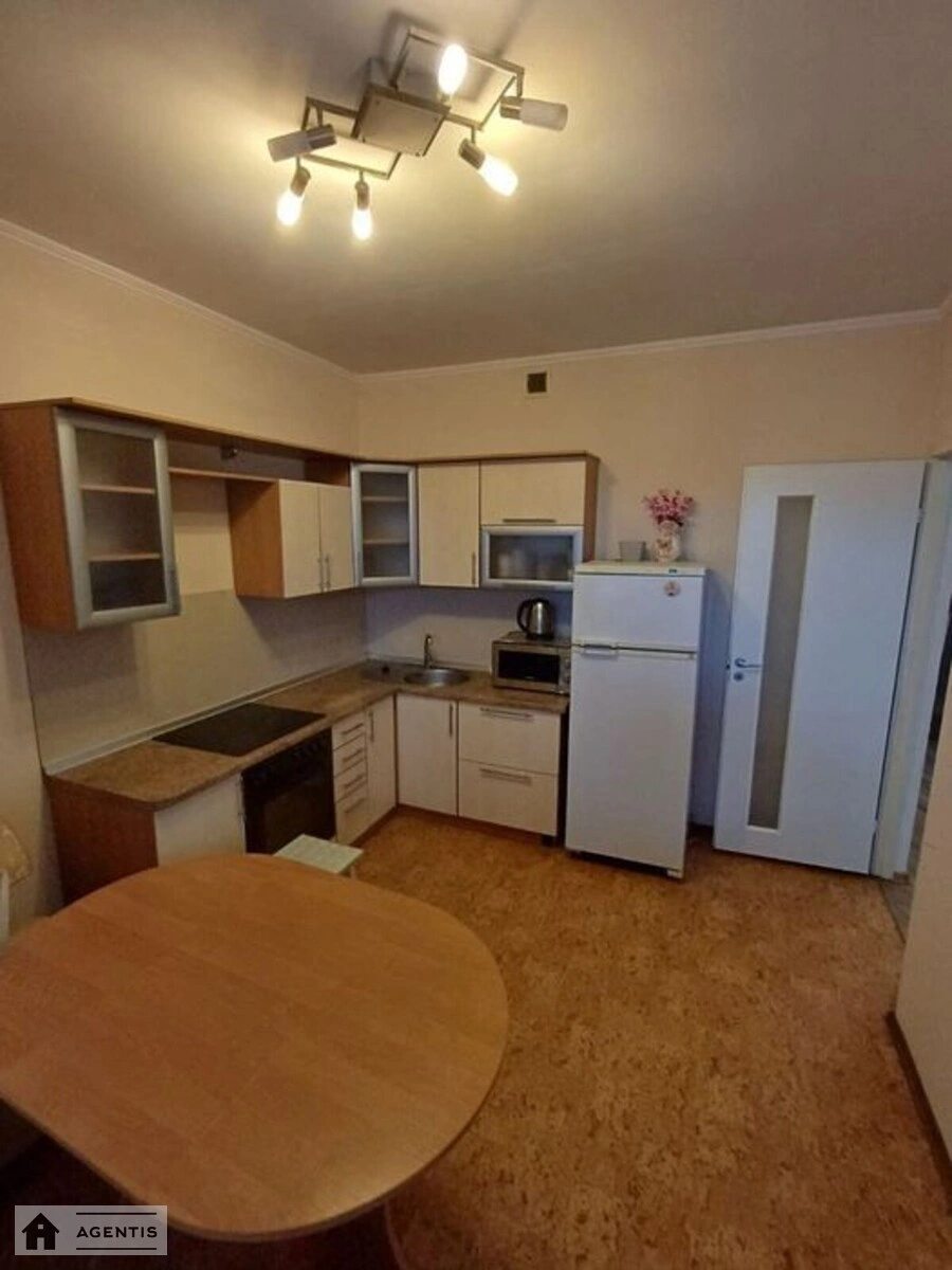 Сдам квартиру 1 комната, 52 m², 8 эт./29 этажей. 13, Анни Ахматової вул., Киев. 