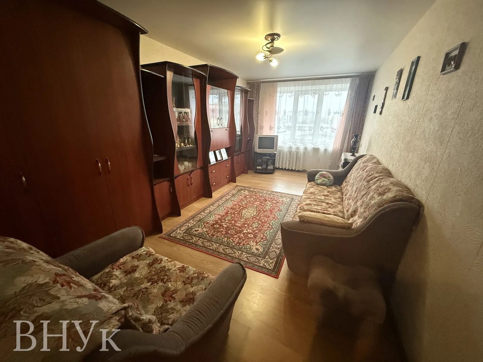 Apartments for sale 2 rooms, 47 m², 4th fl./5 floors. Torhovytsya , Ternopil. 