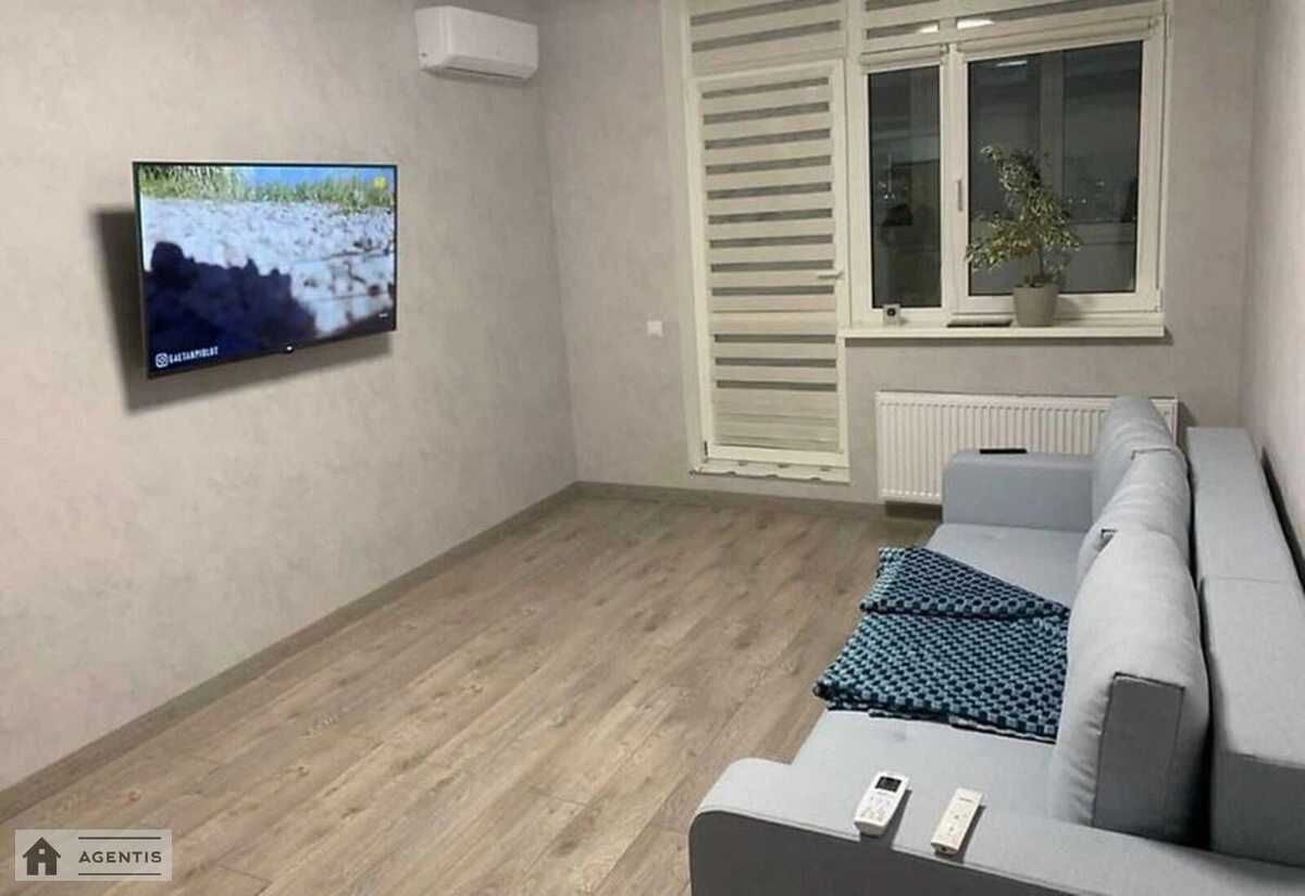 Сдам квартиру 2 комнаты, 62 m², 10 эт./20 этажей. 55, Берестейський просп. (Перемоги), Киев. 