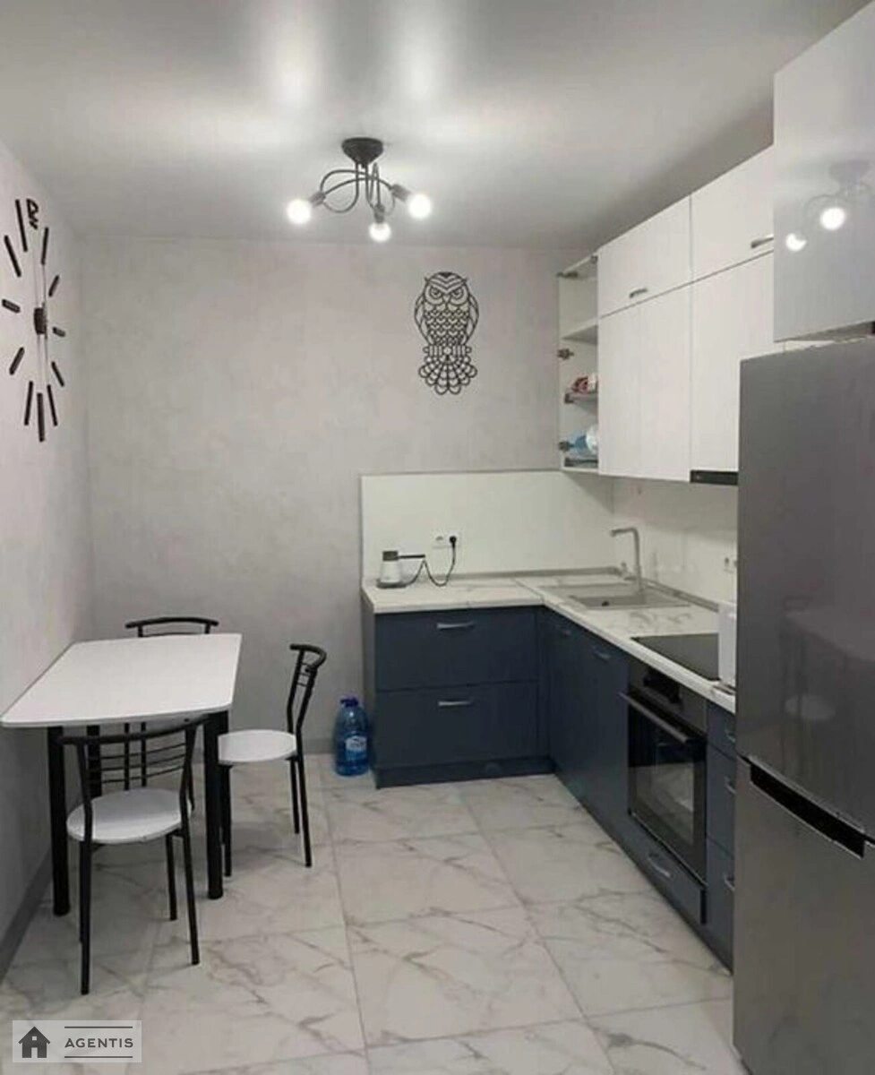 Сдам квартиру 2 комнаты, 62 m², 10 эт./20 этажей. 55, Берестейський просп. (Перемоги), Киев. 