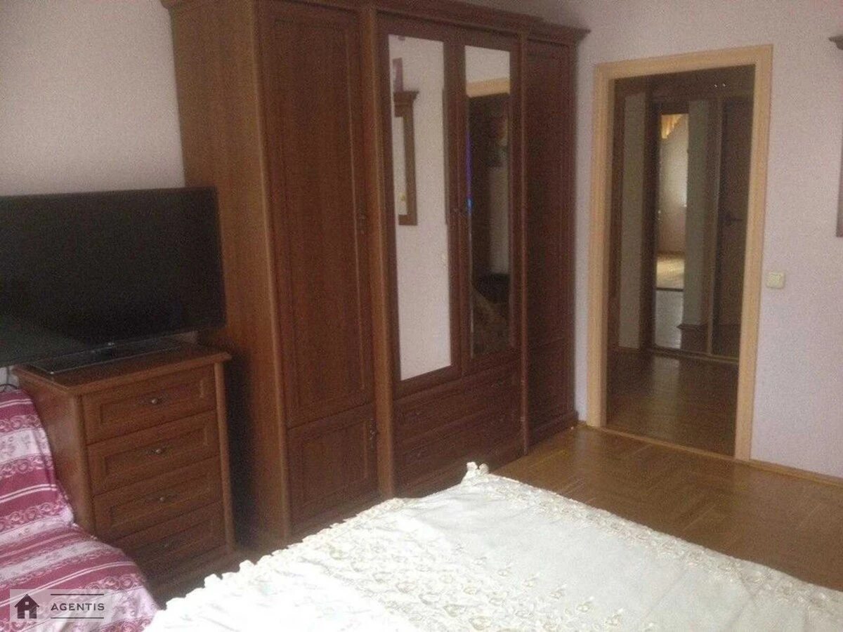 Здам квартиру 2 кімнати, 70 m², 9 пов./16 поверхів. 1, Петра Григоренка просп., Київ. 