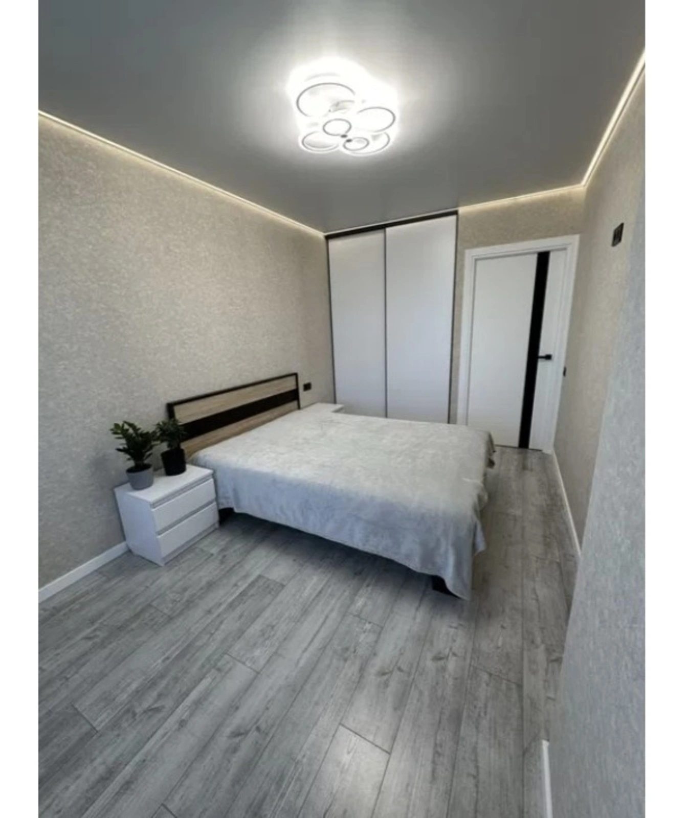 Продаж квартири 1 кімната, 43 m², 22 пов./25 поверхів. 1, Лісна , Новоселки. 