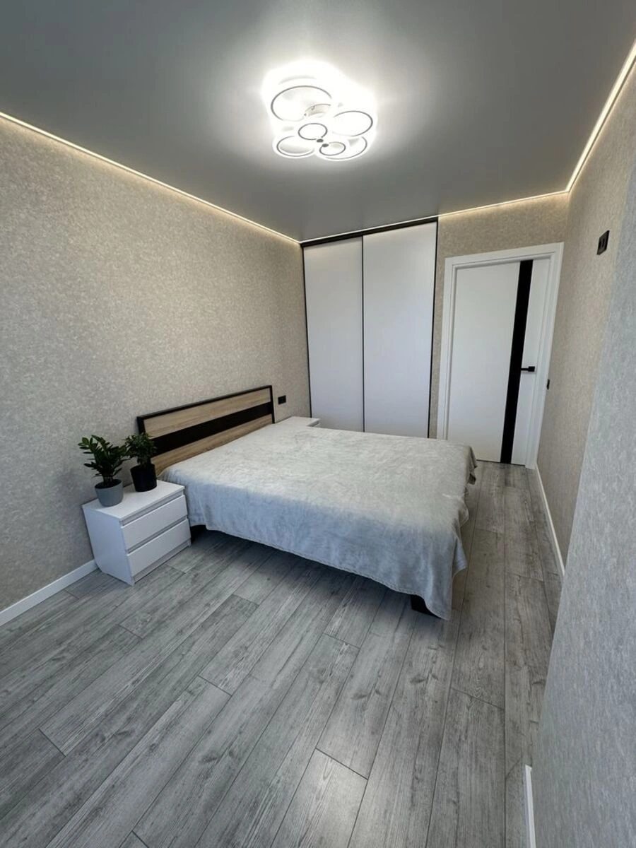 Продаж квартири 1 кімната, 43 m², 22 пов./25 поверхів. 1, Лісна , Новоселки. 