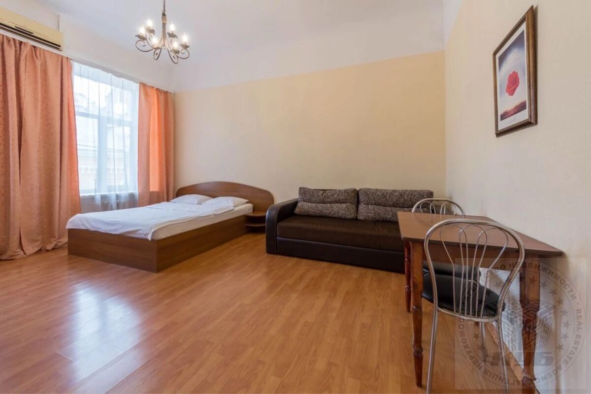 Apartments for sale 1 room, 451 m², 3rd fl./5 floors. 16, Mala Zhytomirska 16, Kyiv. 