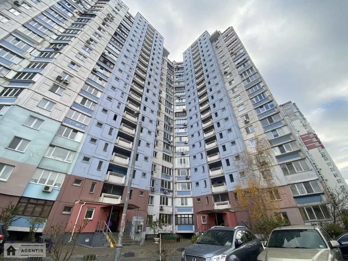 Здам квартиру 1 кімната, 42 m², 8 пов./19 поверхів. 1, Драгоманова 1, Київ. 