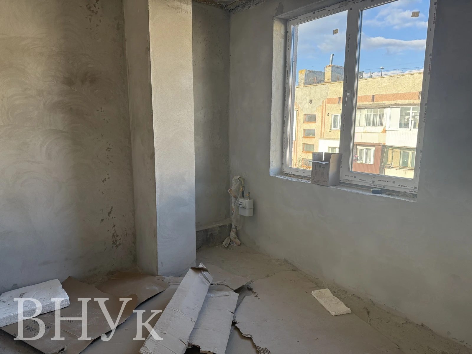 Продаж квартири 3 кімнати, 81 m², 4 пов./4 поверхи. Сонячна вул., Тернопіль. 