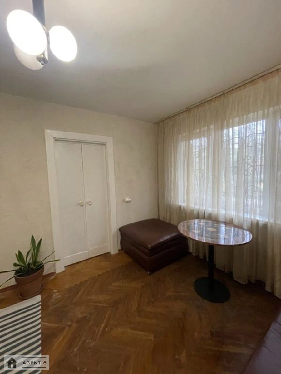 Здам квартиру 2 кімнати, 50 m², 1 пов./5 поверхів. 77, Вацлава Гавела бульв. (Івана Лепсе), Київ. 