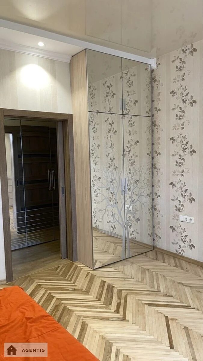 Здам квартиру 2 кімнати, 48 m², 3 пов./3 поверхи. 35, Науки 35, Київ. 