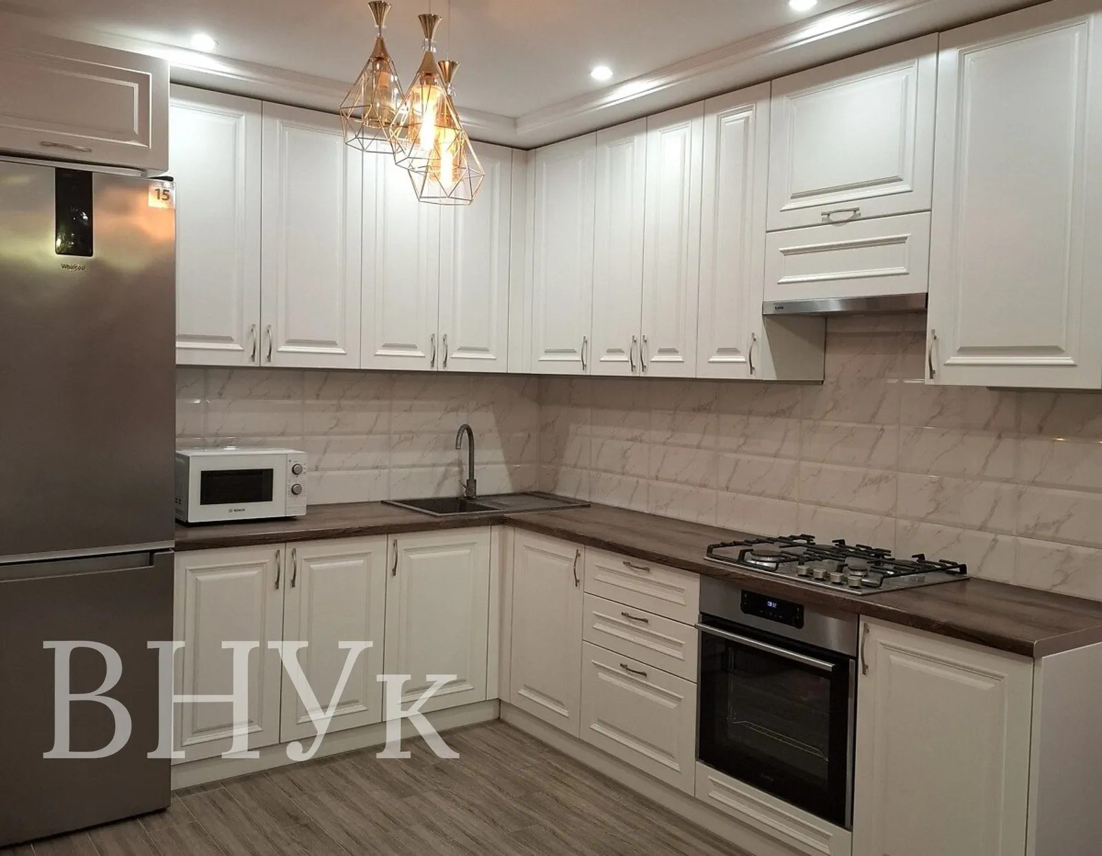 Продаж квартири 1 кімната, 45 m², 4 пов./10 поверхів. Микулинецька вул., Тернопіль. 