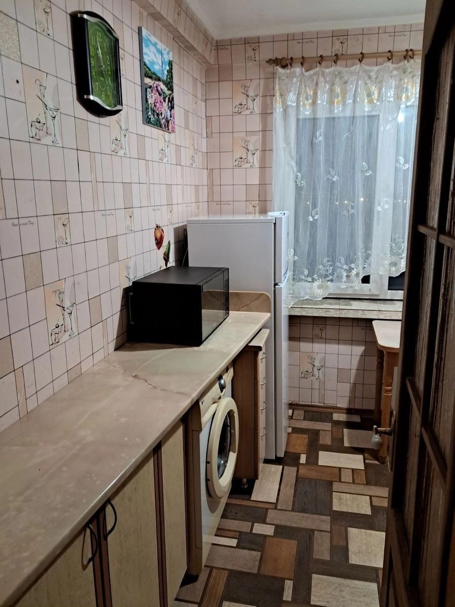 Здам квартиру 2 кімнати, 46 m², 5 пов./5 поверхів. 68, Данила Щербаківського вул. (Щербакова), Київ. 