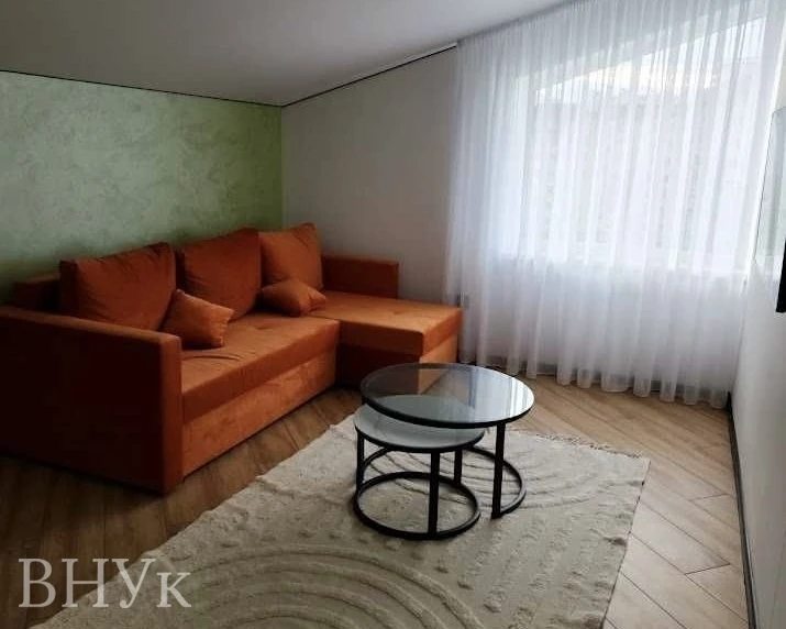 Продаж квартири 1 кімната, 47 m², 6 пов./6 поверхів. Лисенка М. вул., Тернопіль. 