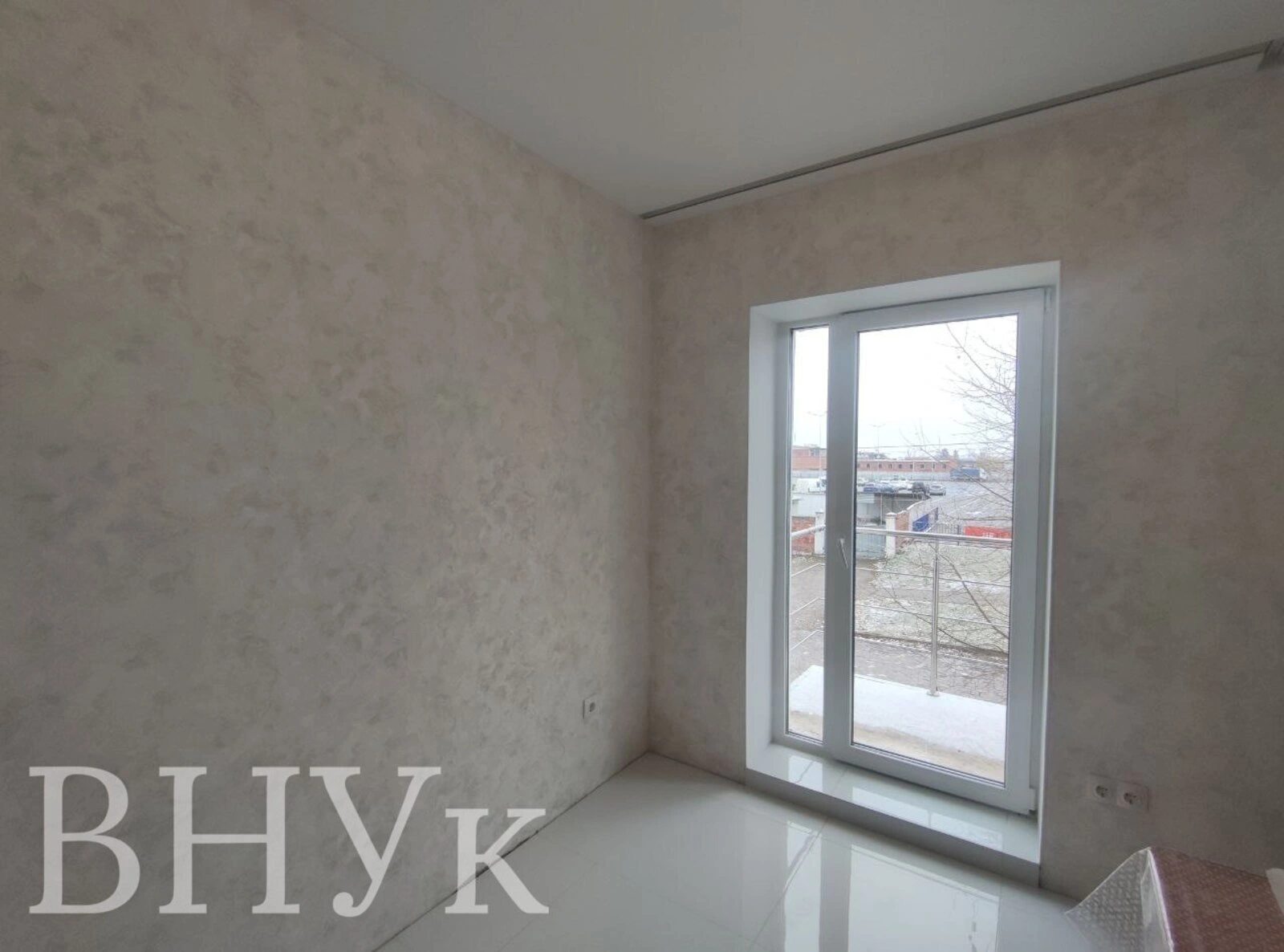 Продаж квартири 2 кімнати, 56 m², 2 пов./5 поверхів. Поліська , Тернопіль. 