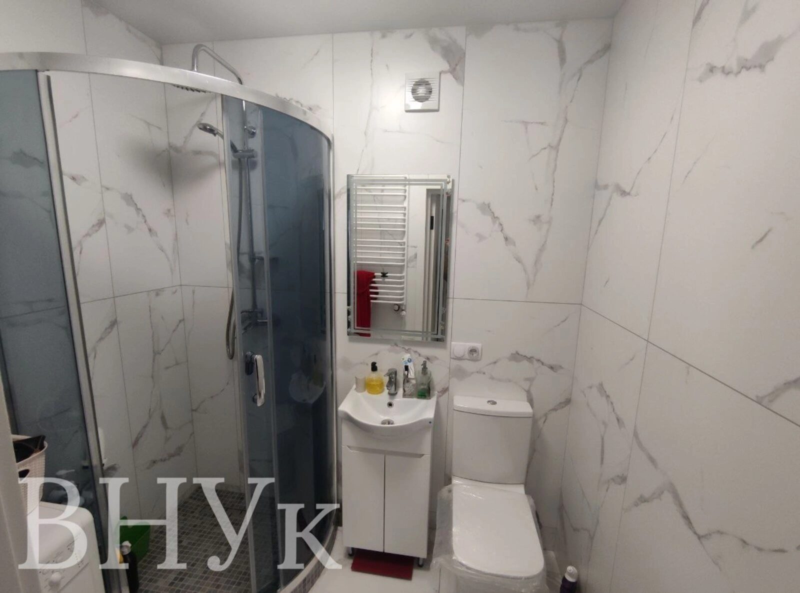 Продаж квартири 2 кімнати, 56 m², 2 пов./5 поверхів. Поліська , Тернопіль. 