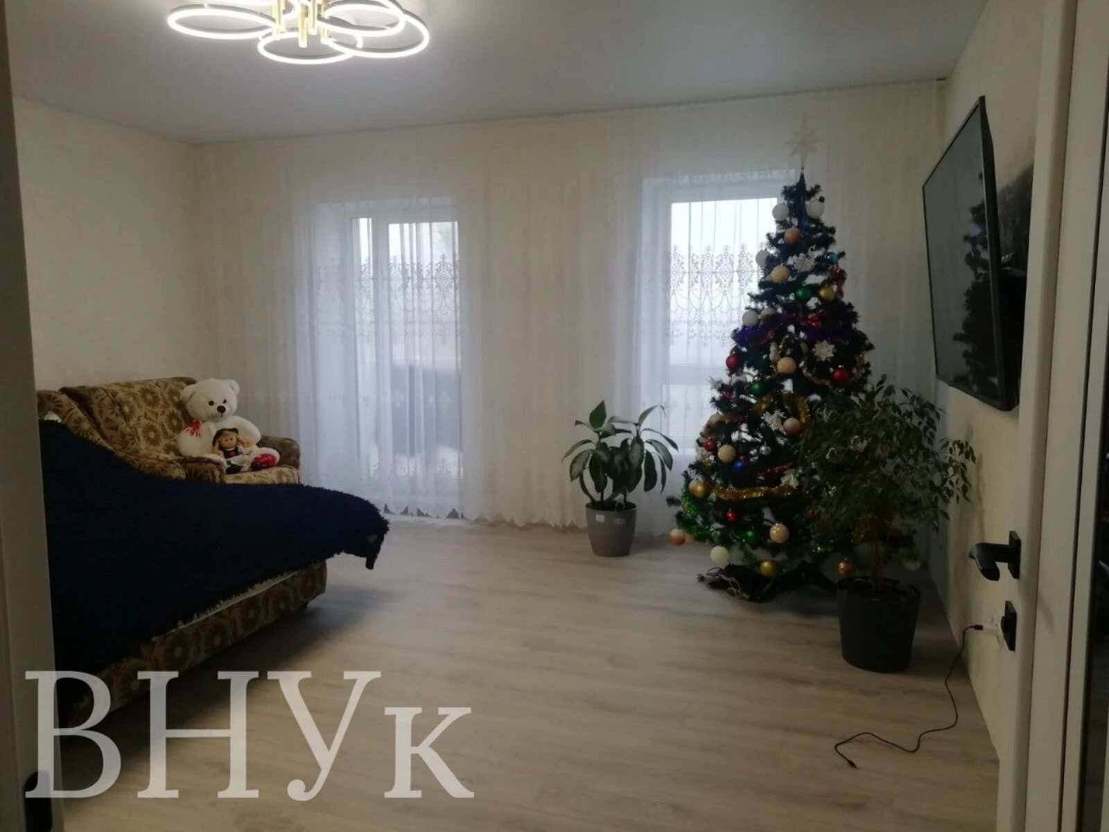 Продаж квартири 2 кімнати, 56 m², 2 пов./5 поверхів. Поліська , Тернопіль. 