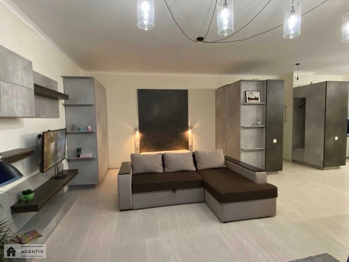 Сдам квартиру 1 комната, 60 m², 23 эт./24 этажа. Миколи Міхновського бульв. (Дружби Народів), Киев. 