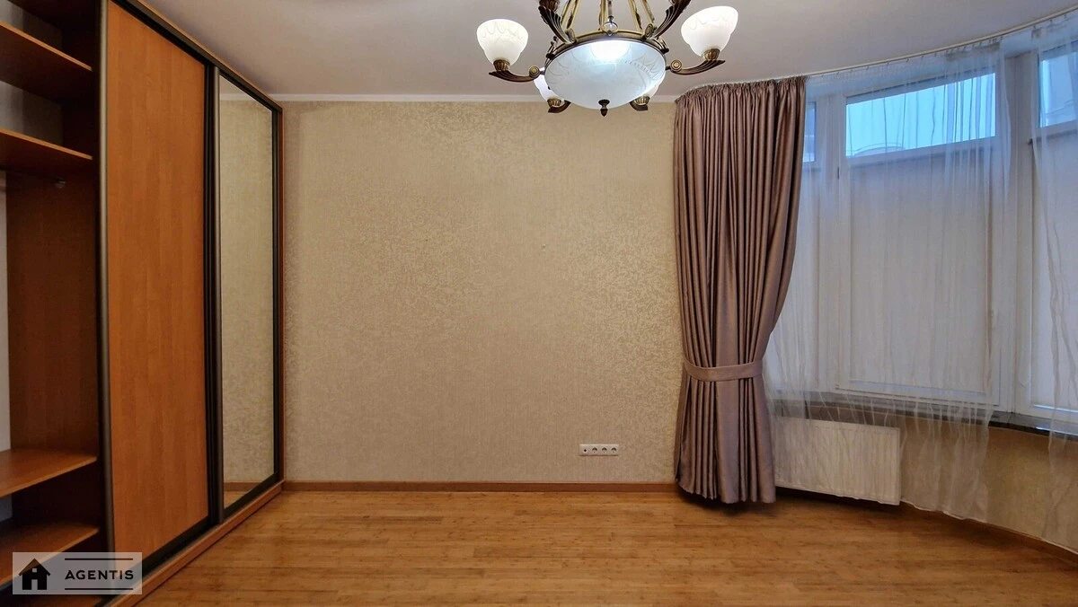 Сдам квартиру 5 комнат, 170 m², 5 эт./25 этажей. 69, Дмитриевская 69, Киев. 