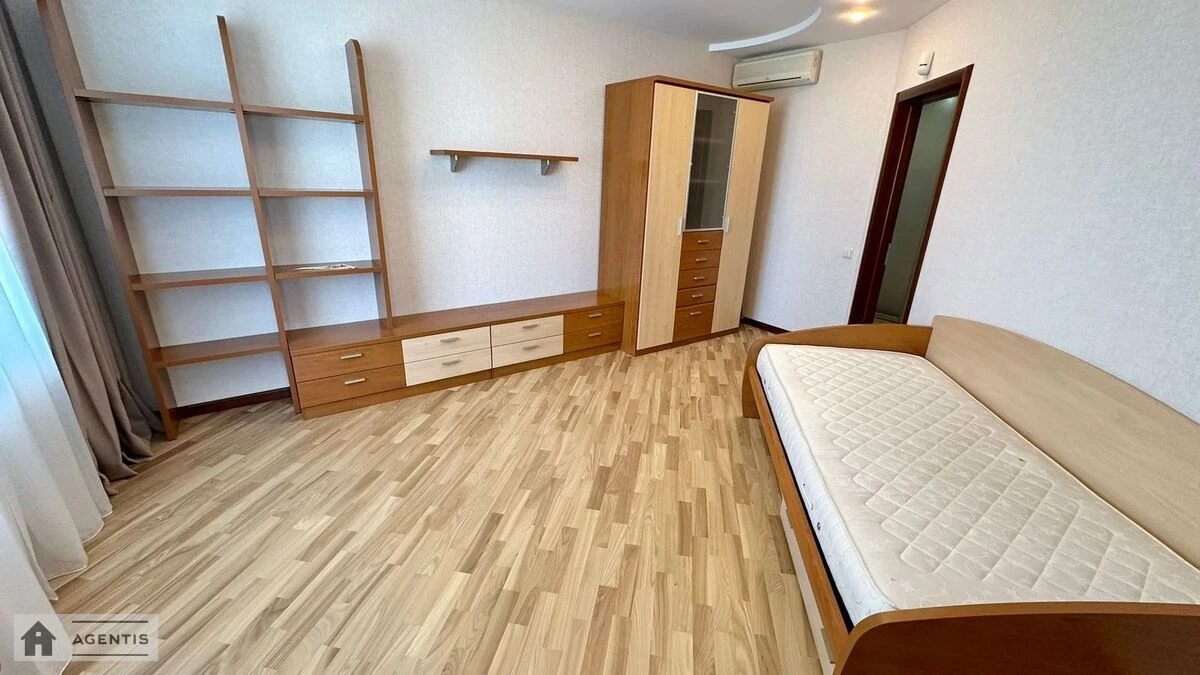 Сдам квартиру 5 комнат, 197 m², 9 эт./10 этажей. 24, Володимира Івасюка просп. (Героїв Сталінграда), Киев. 