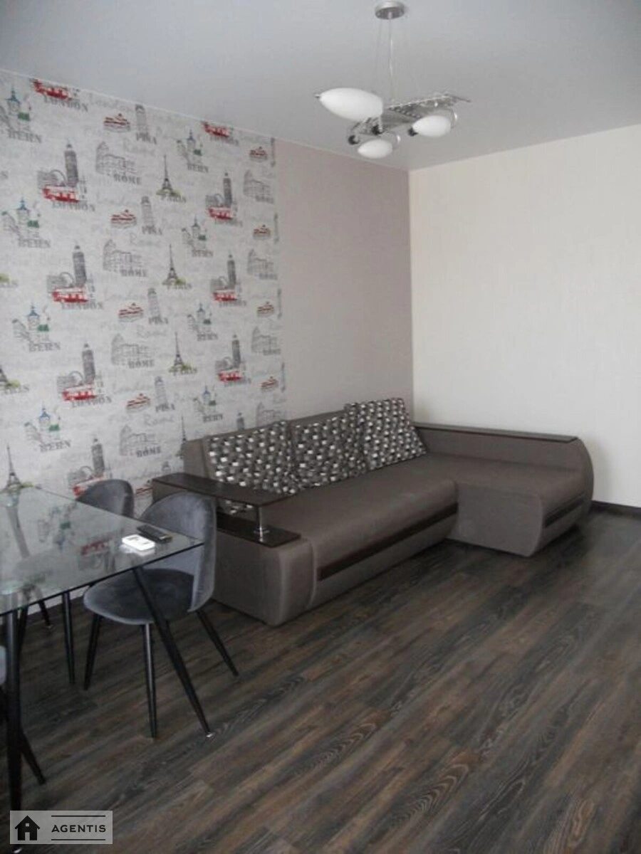 Apartment for rent 2 rooms, 64 m², 27th fl./27 floors. 3, Yuriya Kondratyuka vul., Kyiv. 