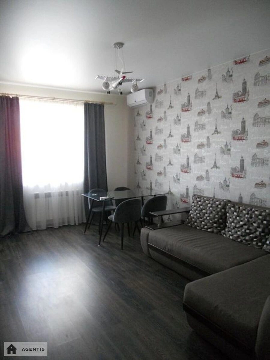 Apartment for rent 2 rooms, 64 m², 27th fl./27 floors. 3, Yuriya Kondratyuka vul., Kyiv. 