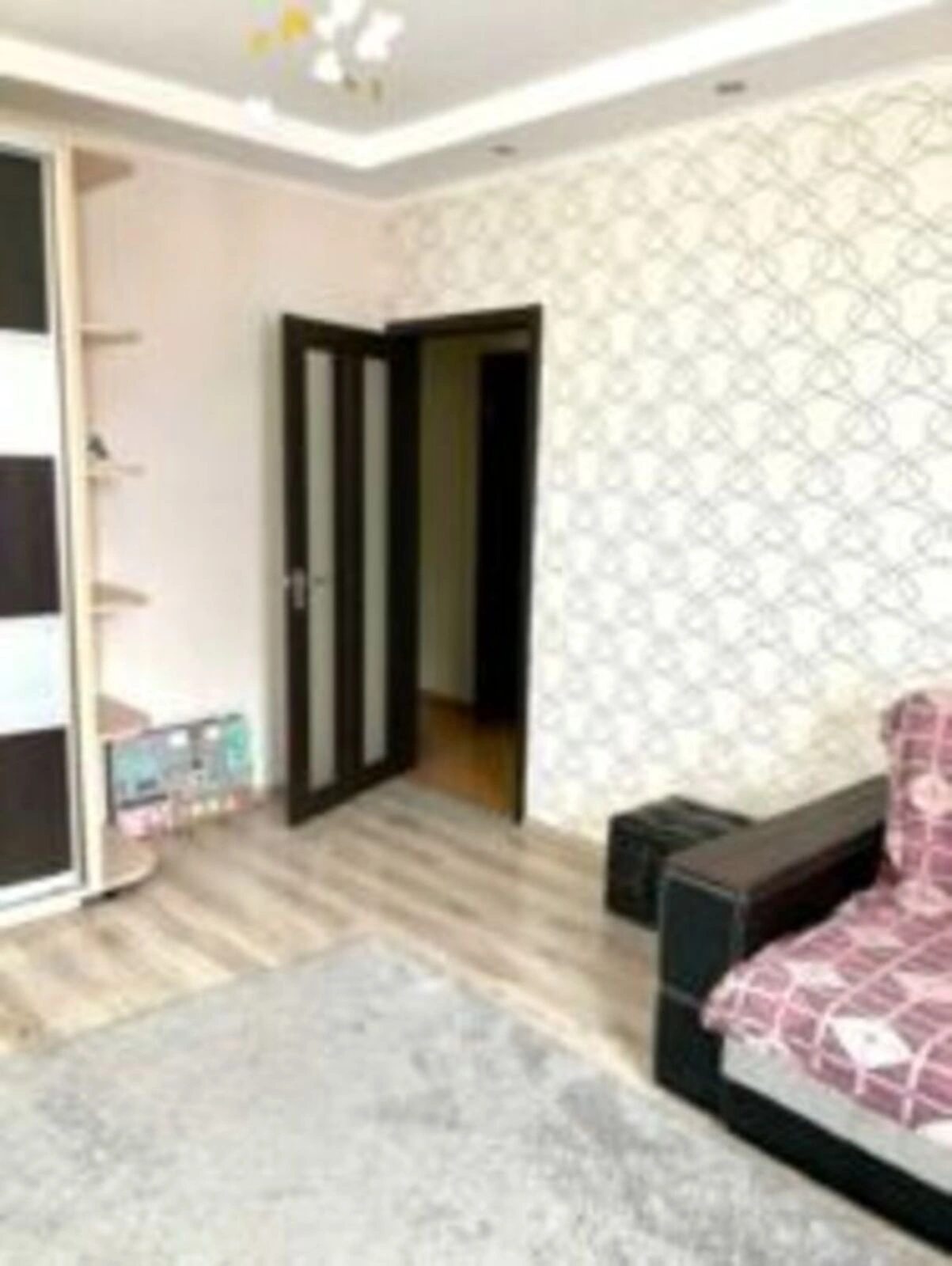 Apartments for sale 1 room, 43 m², 5th fl./8 floors. 17, Sofiyivskyy provulok, Petropavlovskaya  Borshchahovka. 