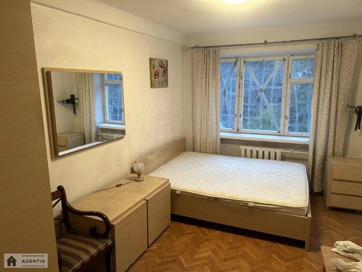 Apartment for rent 3 rooms, 75 m², 4th fl./9 floors. Geroyiv Sevastopolya, Kyiv. 