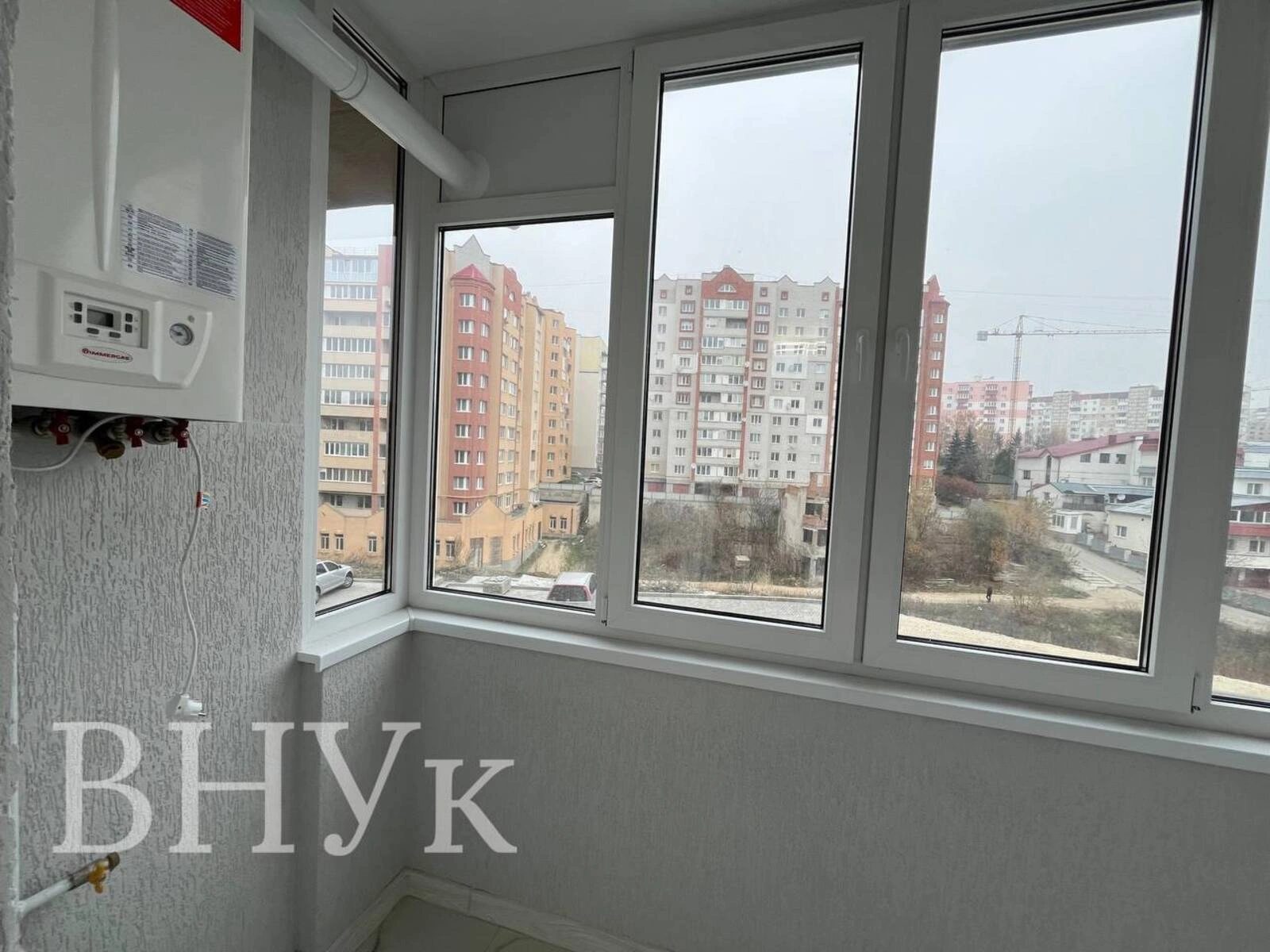 Продаж квартири 2 кімнати, 58 m², 2 пов./11 поверхів. Київська вул., Тернопіль. 