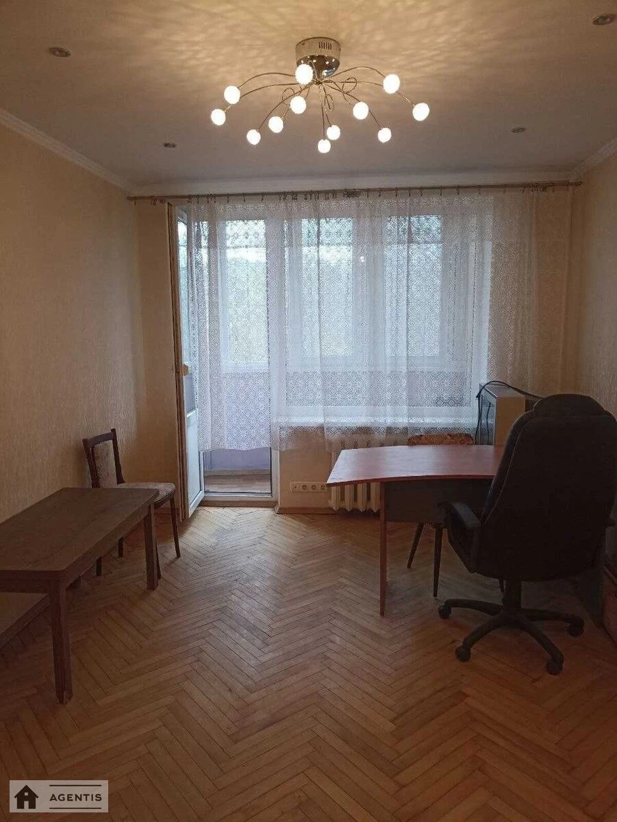 Apartment for rent 1 room, 29 m², 4th fl./9 floors. 2, Zoologichna 2, Kyiv. 