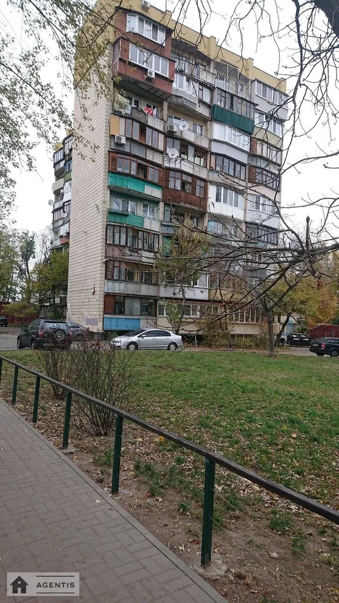 Apartment for rent 1 room, 29 m², 4th fl./9 floors. 2, Zoologichna 2, Kyiv. 