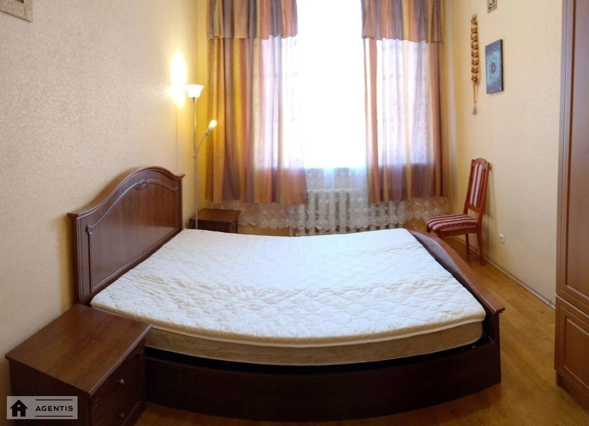 Здам квартиру 3 кімнати, 85 m², 10 пов./11 поверхів. Шевченківський район, Київ. 