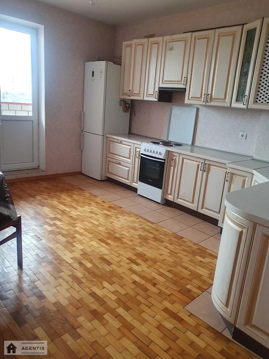 Apartment for rent 1 room, 50 m², 18th fl./24 floors. 9, Motorniy 9, Kyiv. 