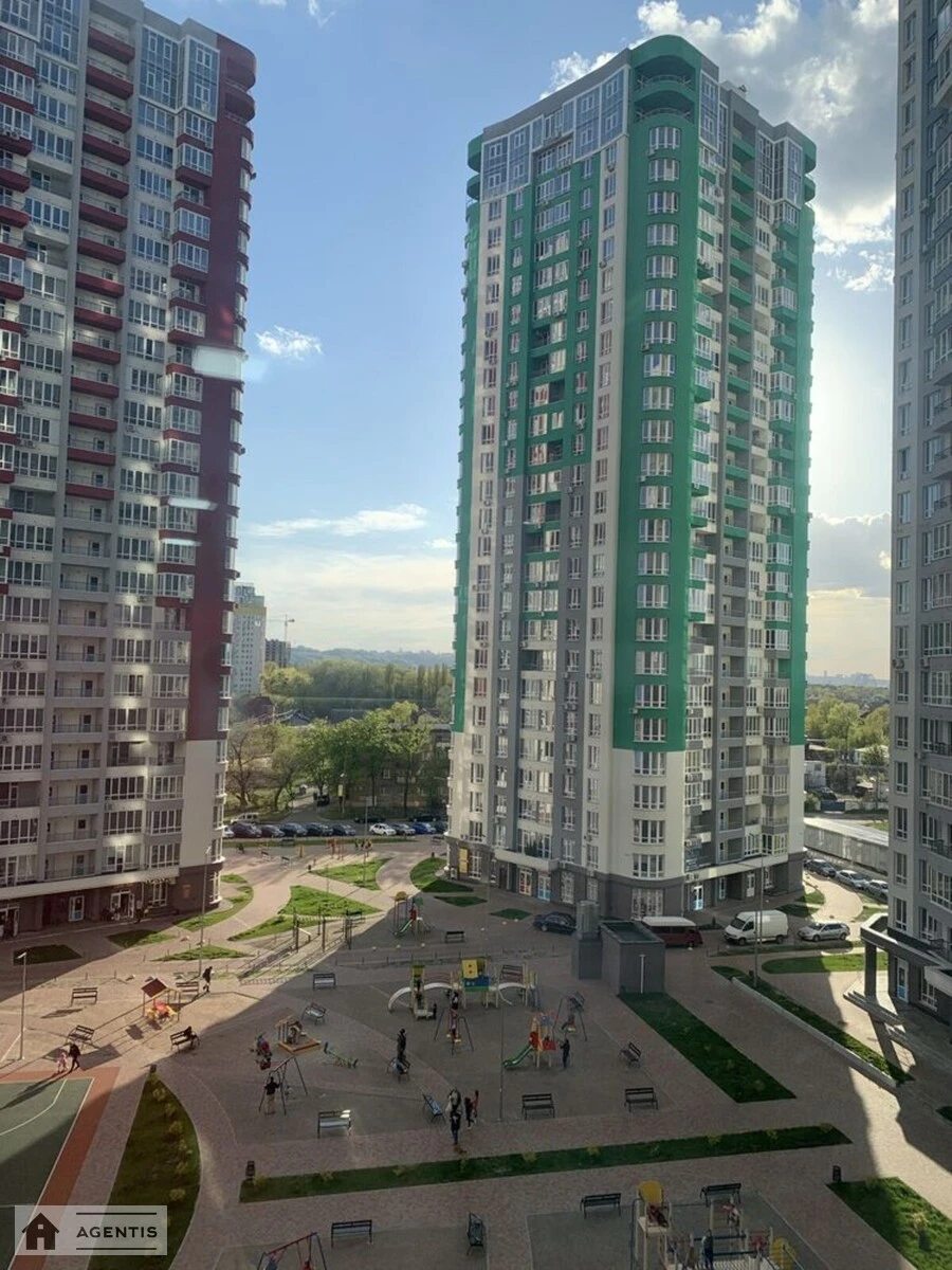 Сдам квартиру 1 комната, 33 m², 7 эт./24 этажа. Каховская, Киев. 