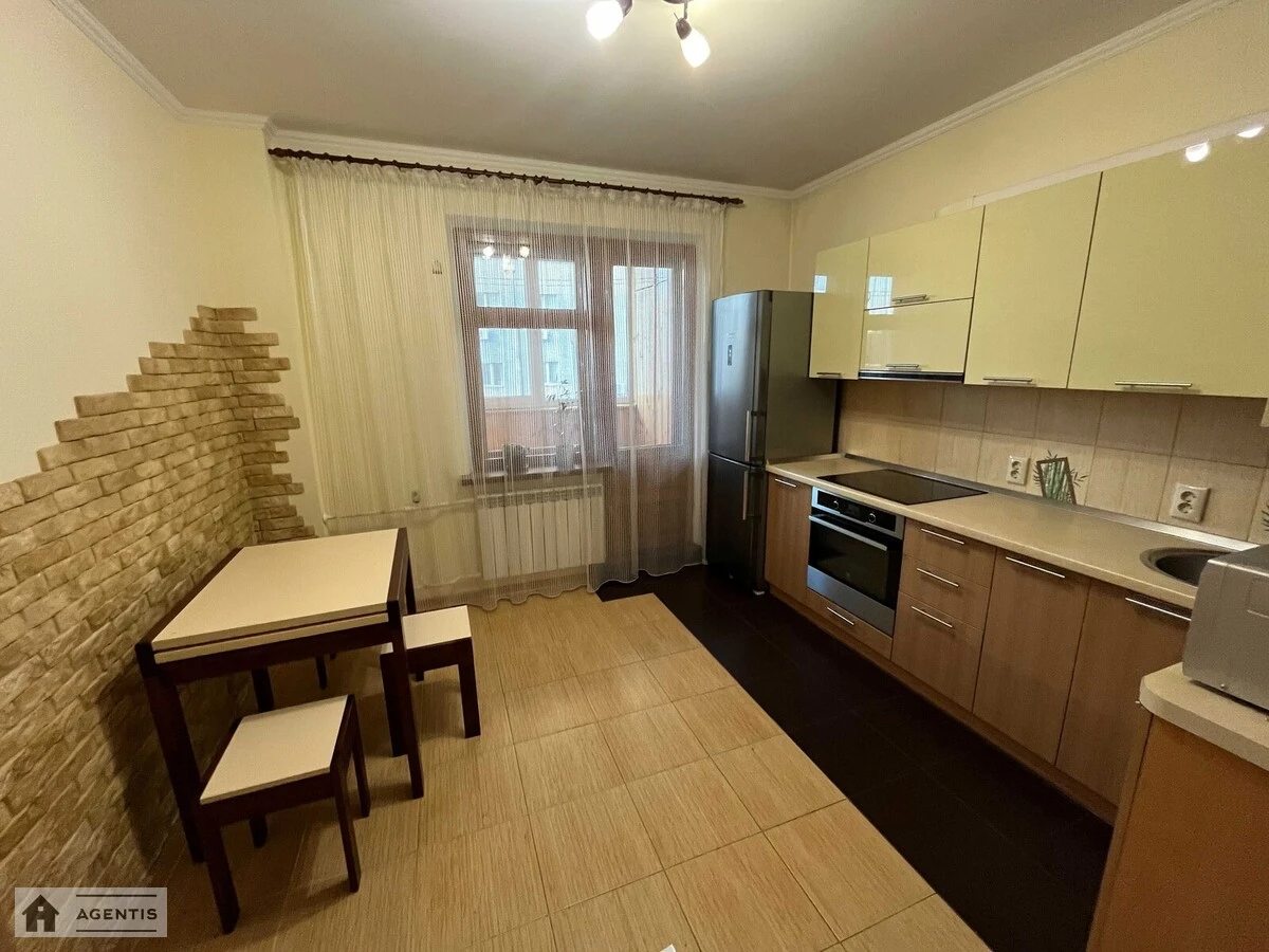 Сдам квартиру 1 комната, 42 m², 2 эт./18 этажей. 39, Петра Григоренка просп., Киев. 