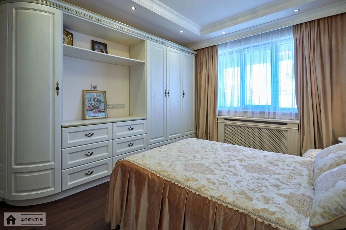 Apartment for rent 3 rooms, 108 m², 23rd fl./26 floors. 26, Obolonskiy 26, Kyiv. 